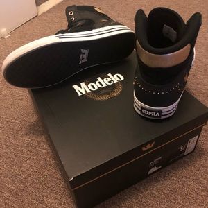 Supra Modelo Colabo Limitied Edition